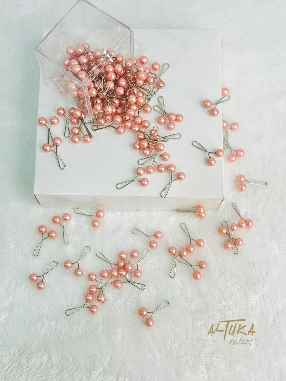 pearl pin دبوس حجاب لولو - ALTUKA HIJABI AJMAN CITY CENTER